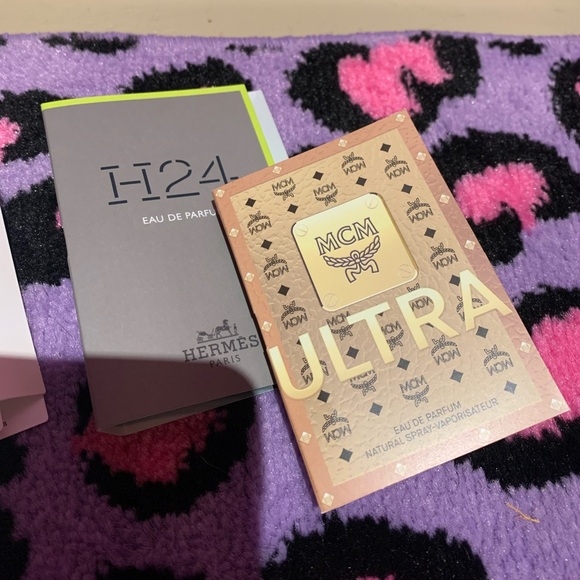 CHRISTIAN DIOR Cosmetic pouch, box and 5 luxe samples - Picture 12 of 15